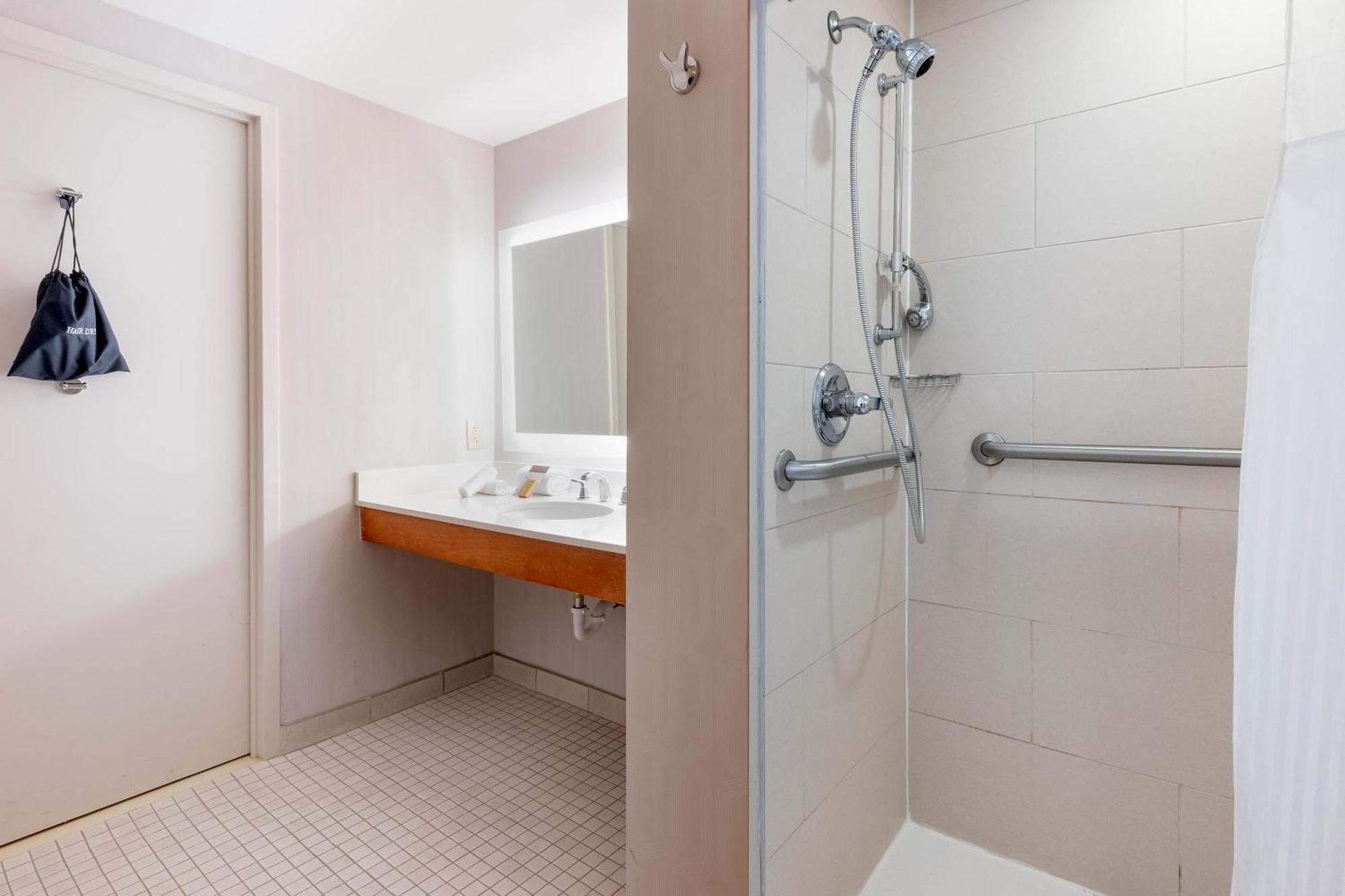 Doubletree By Hilton Atlanta Airport Hotell College Park Eksteriør bilde