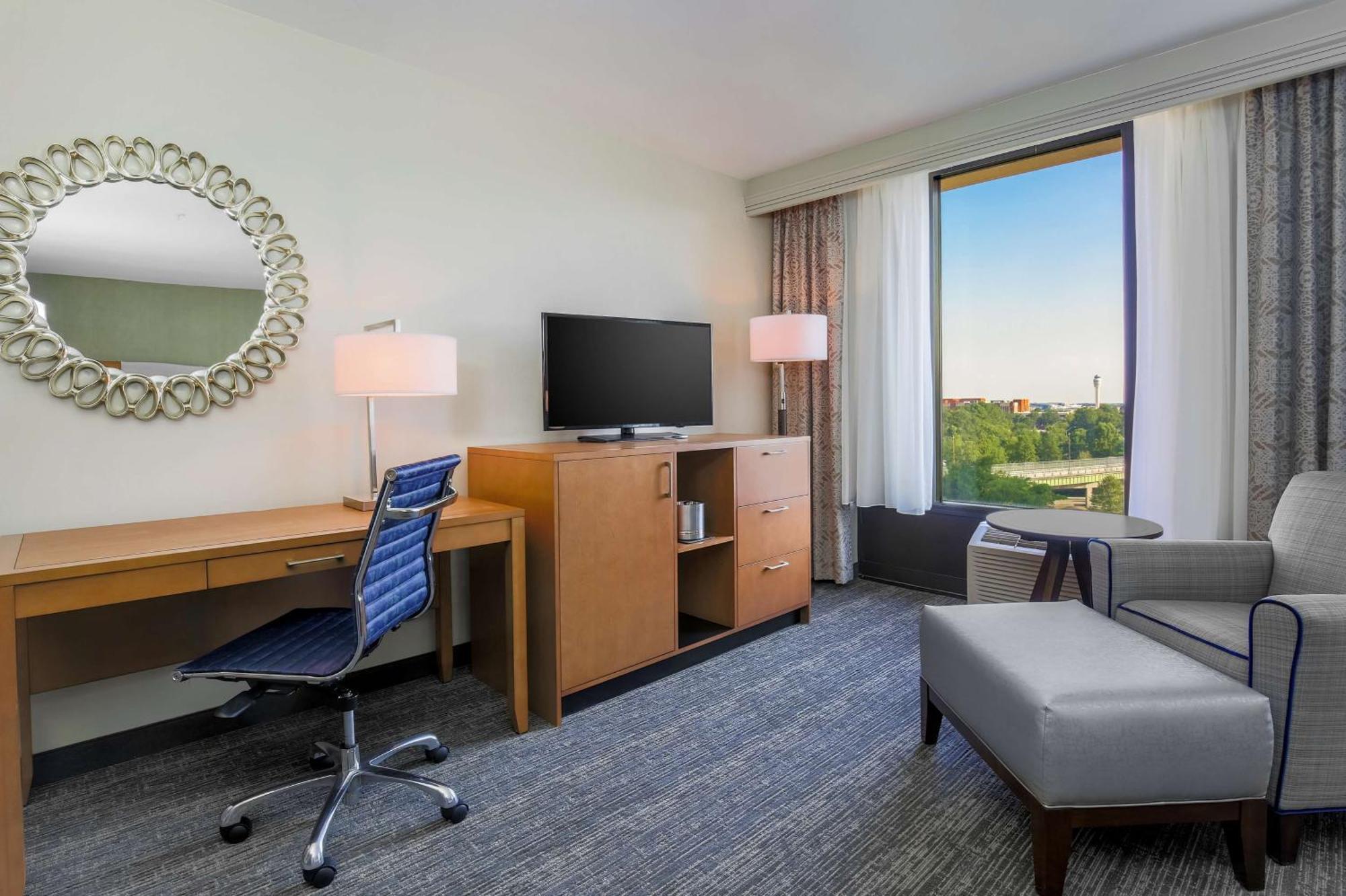 Doubletree By Hilton Atlanta Airport Hotell College Park Eksteriør bilde