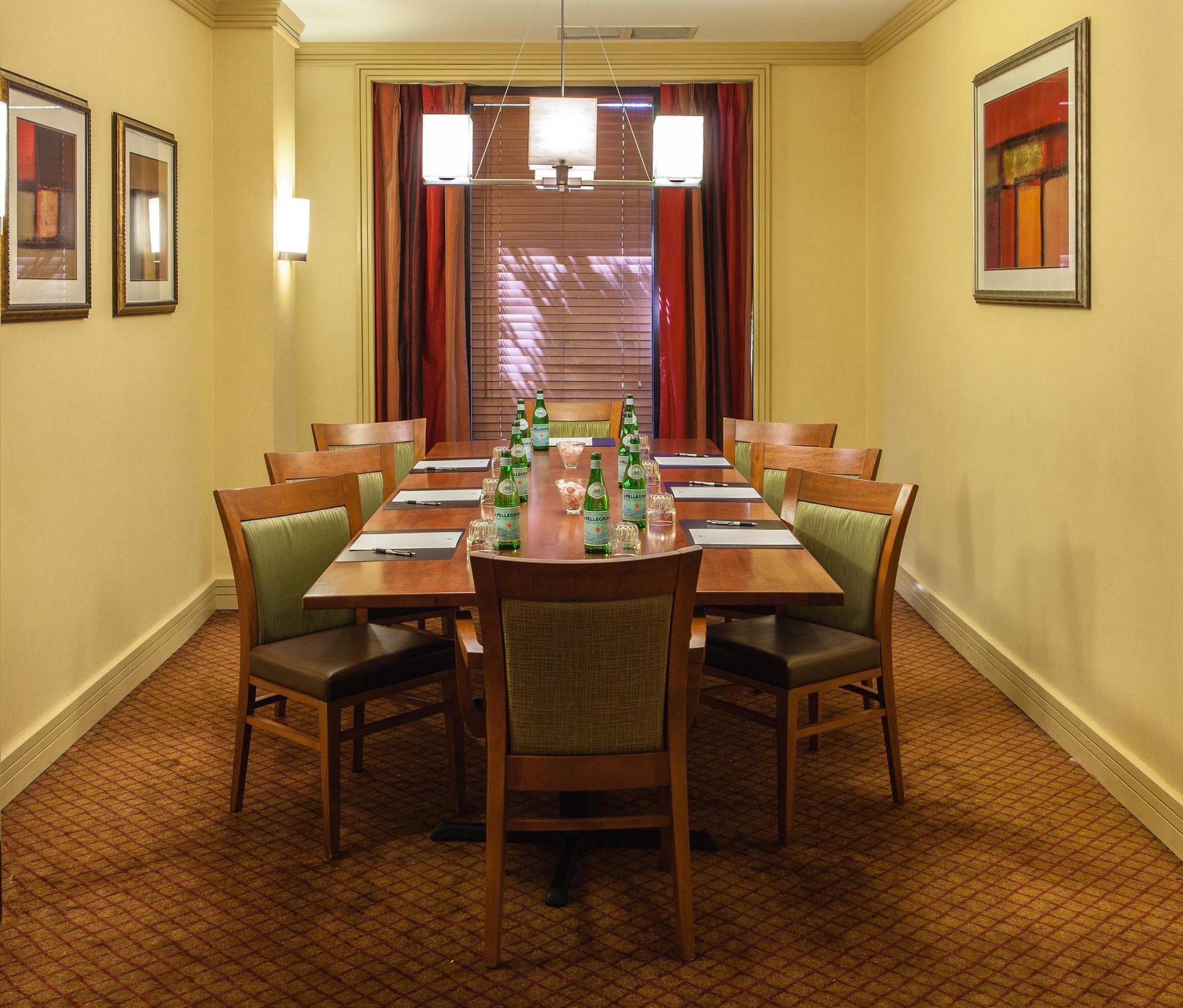 Doubletree By Hilton Atlanta Airport Hotell College Park Eksteriør bilde