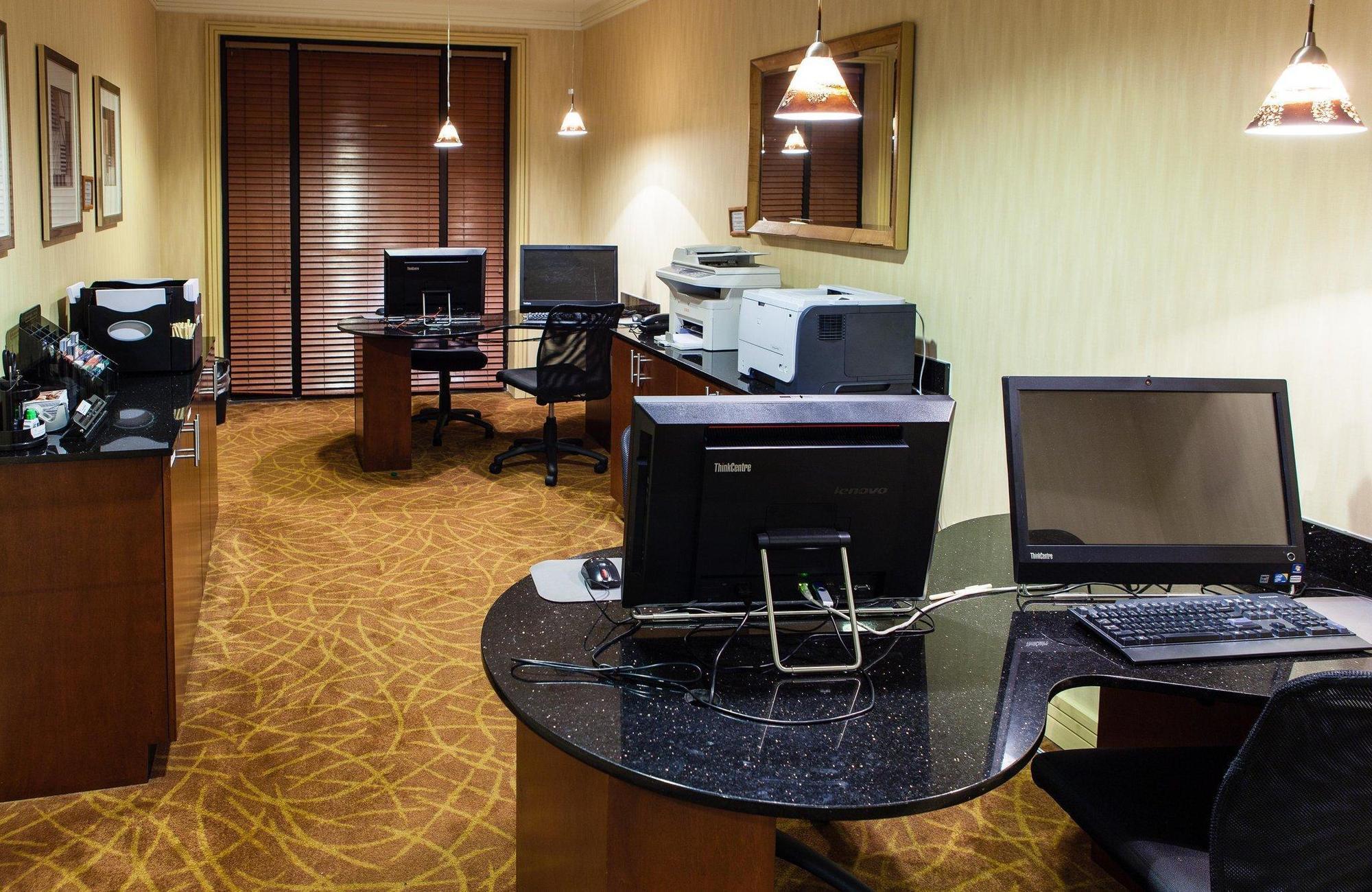 Doubletree By Hilton Atlanta Airport Hotell College Park Eksteriør bilde